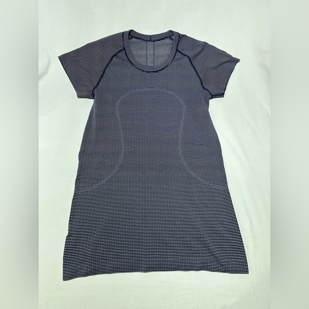 Lululemon Striped Swiftly Tech Short Sleeve Size 8